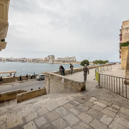 Old Theatre Lane Valletta